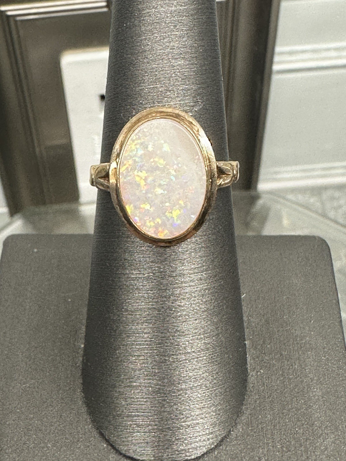 VTG Australian Opal Doublet Solitaire Ring Bezel Set 10k Gold Sz 6.75 VTG Australian Opal Doublet Solitaire Ring Bezel Set 10k Gold Sz 6.75