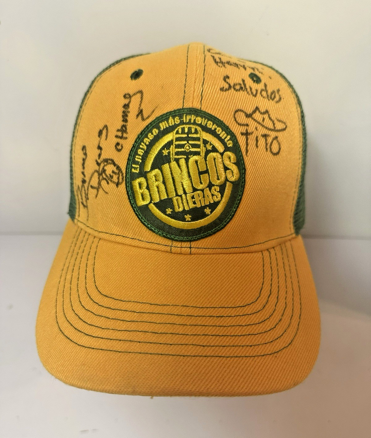 RARE Brincos Dieras (Roberto Carlo) & Tito el Ranchero Autographed Yellow hat RARE Brincos Dieras (Roberto Carlo) & Tito el Ranchero Autographed Yellow hat