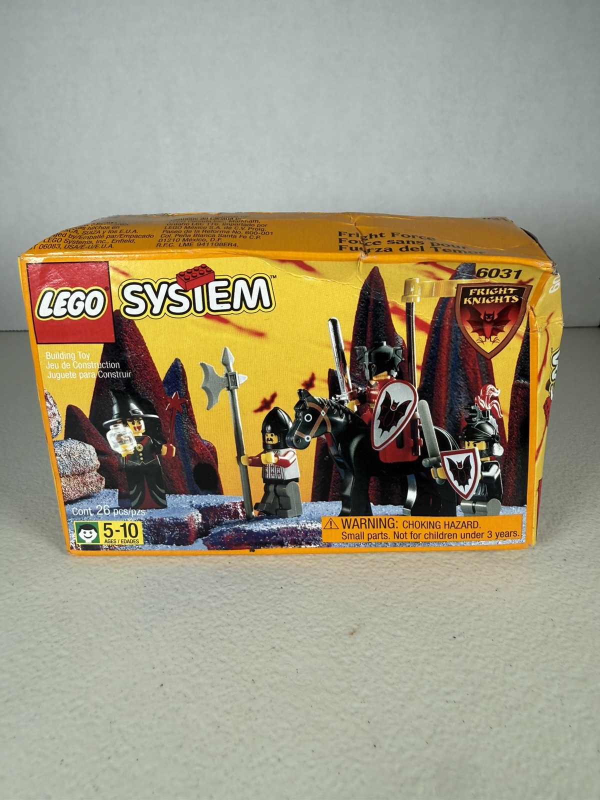 Lego Set 6031 Castle Fright Knights Fright Force New Sealed Damaged Box