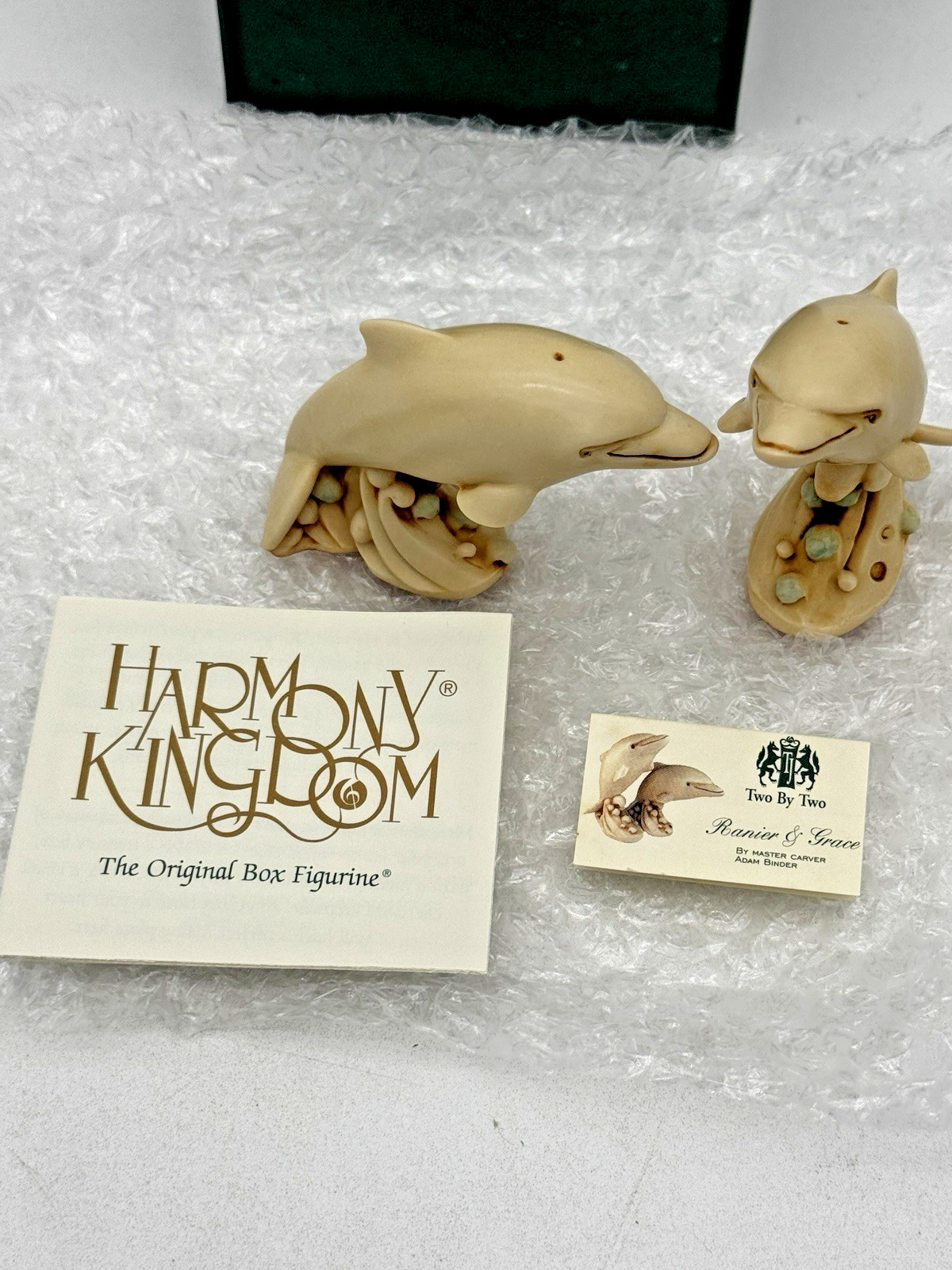 HARMONY KINGDOM - RANIER AND GRACE (2 BY 2 SERIES - DOLPHINS) Mint In Box HARMONY KINGDOM - RANIER AND GRACE (2 BY 2 SERIES - DOLPHINS) Mint In Box