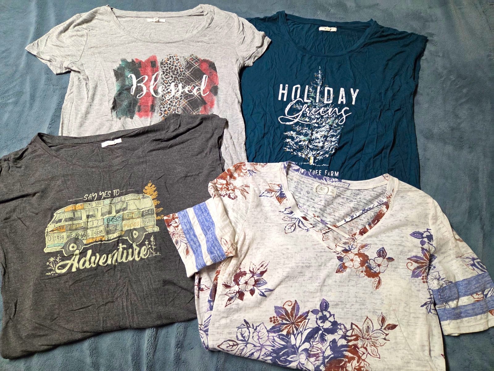 Maurices Women's Graphic & Floral T-Shirts, Multicolor Lot of 4, XS Maurices Women's Graphic & Floral T-Shirts, Multicolor Lot of 4, XS