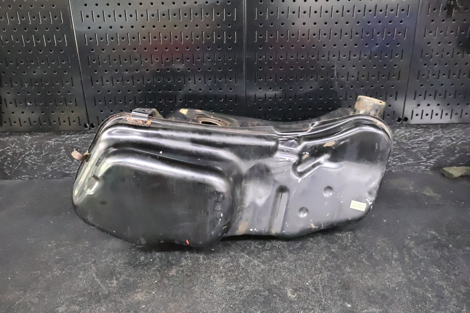 HONDA 1980 1981 1982 1983 GL1100 GOLDWING GOLD WING FUEL PETROL GAS TANK GASTANK