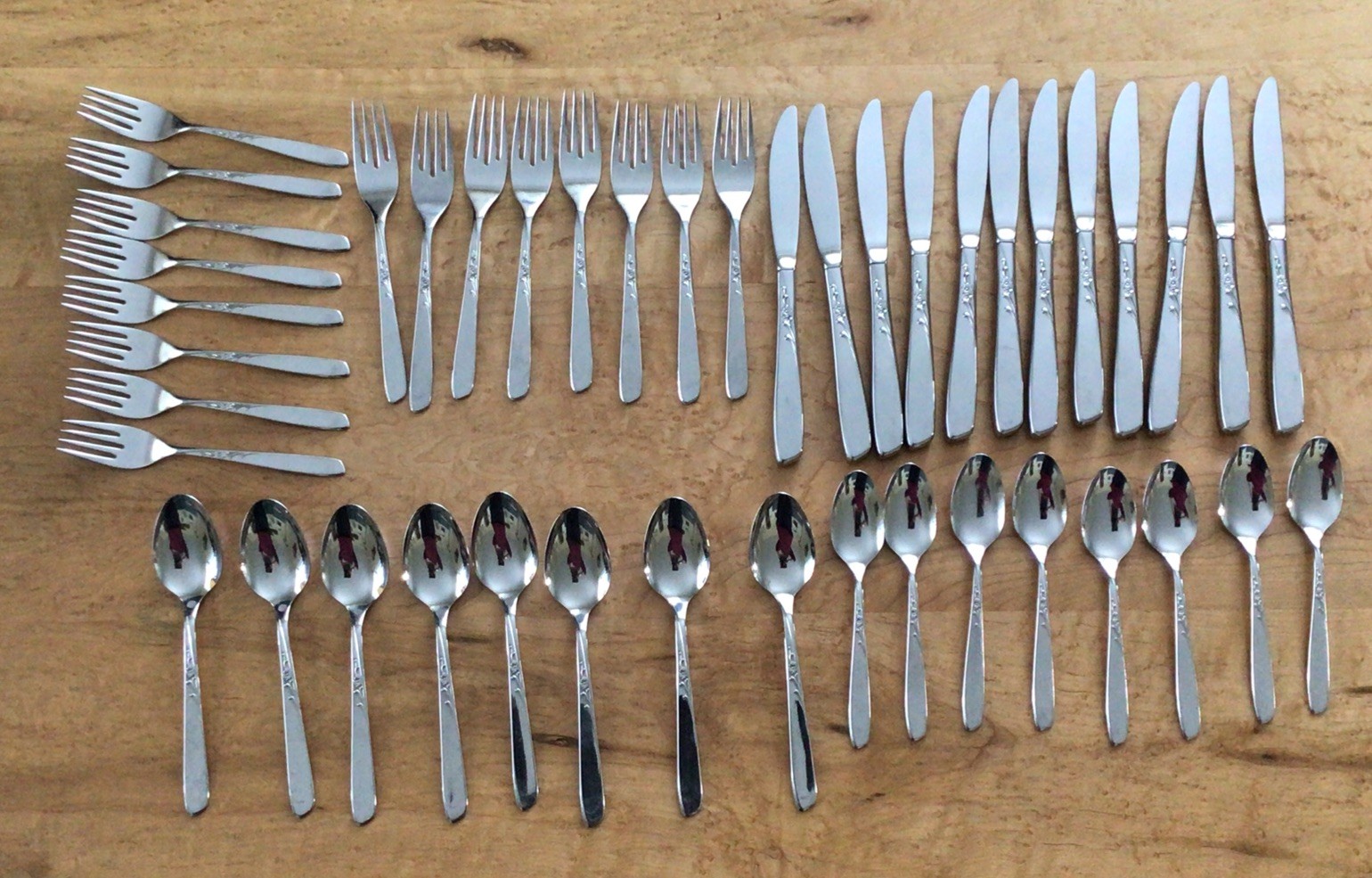 Oneida Stainless Flatware Service For 8 Spice Very Nice Unused 44 Pieces