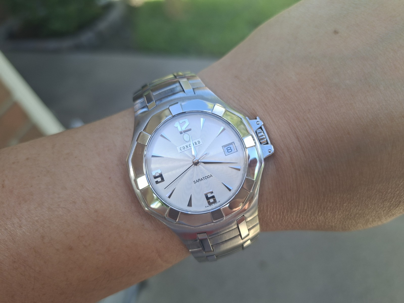 MEN\'S STAINLESS STEEL CONCORD SARATOGA 38mm WHITE FACE 7.5\