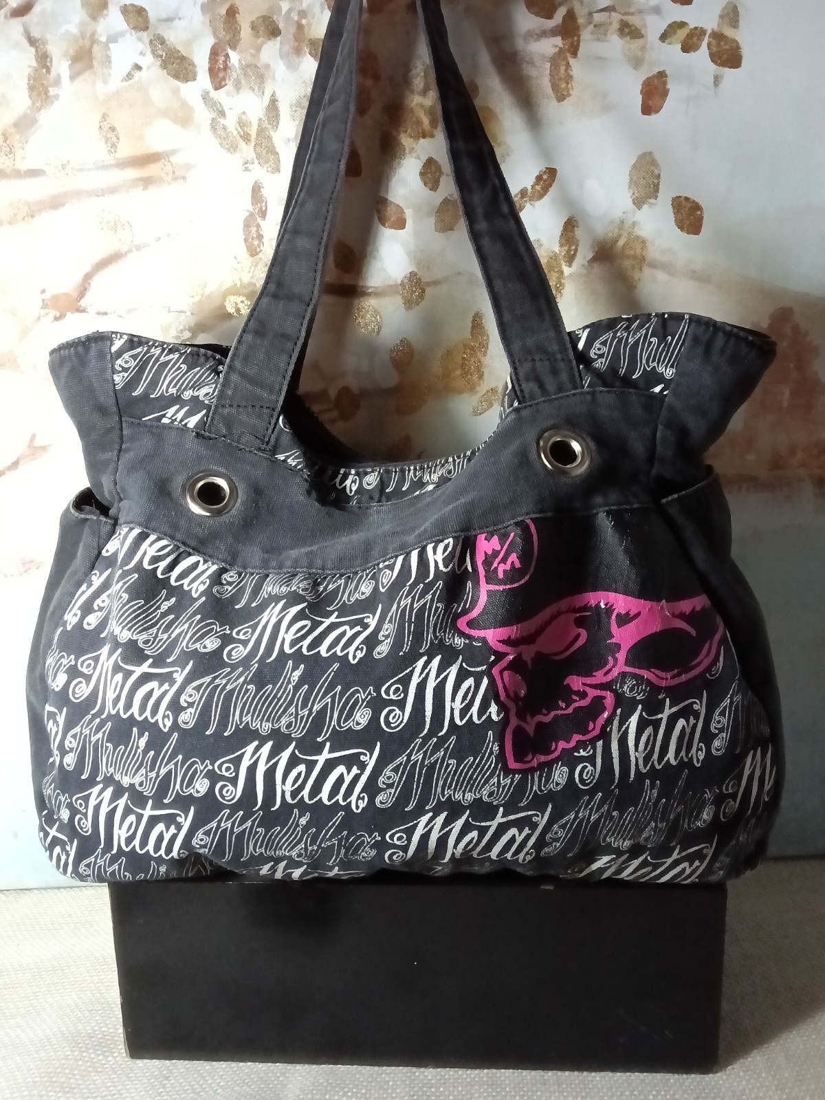 Y2K Vintage Metal Mulisha Black & Pink fishnet Skull tote bag purse- RARE Y2K Vintage Metal Mulisha Black & Pink fishnet Skull tote bag purse- RARE