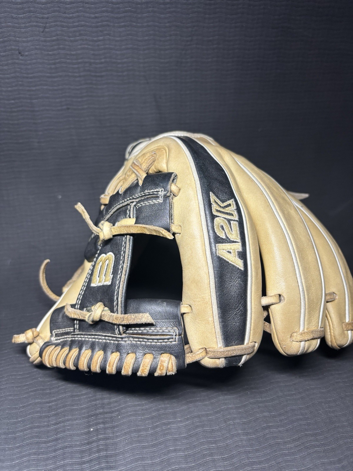 Wilson A2K 1786 11.5