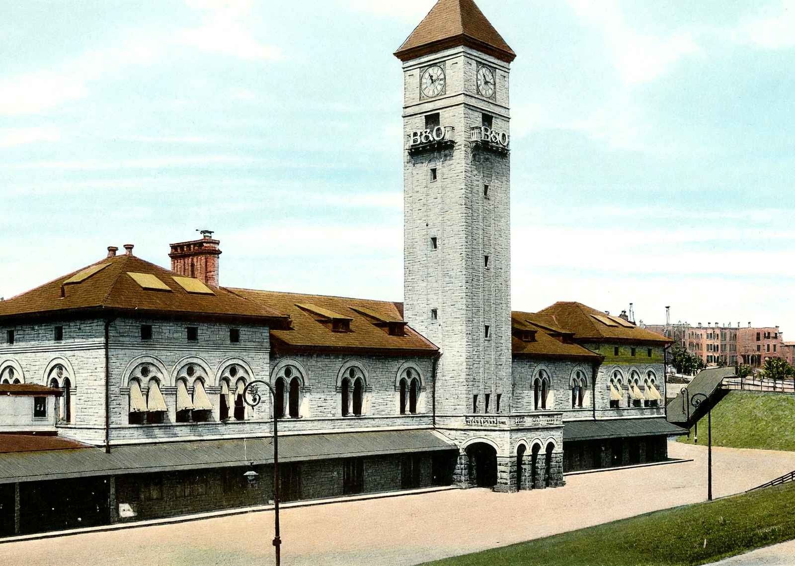 MT Royal Station Baltimore in 1906 Vintage Print (7 Sizes) - Acid Free