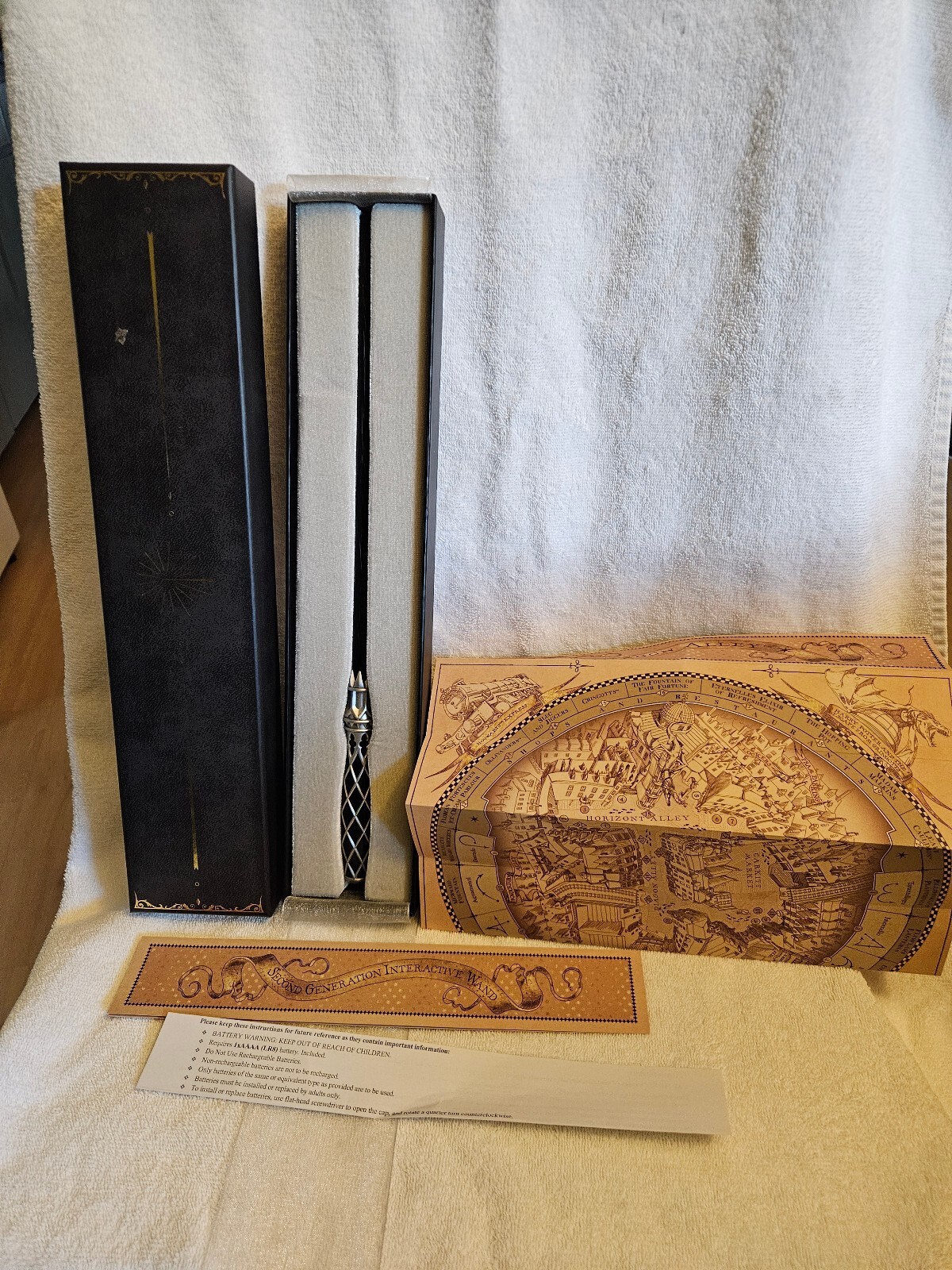 Universal Studios Harry Potter 2nd Gen Interactive Wand Silver Lime w/ Box Universal Studios Harry Potter 2nd Gen Interactive Wand Silver Lime w/ Box