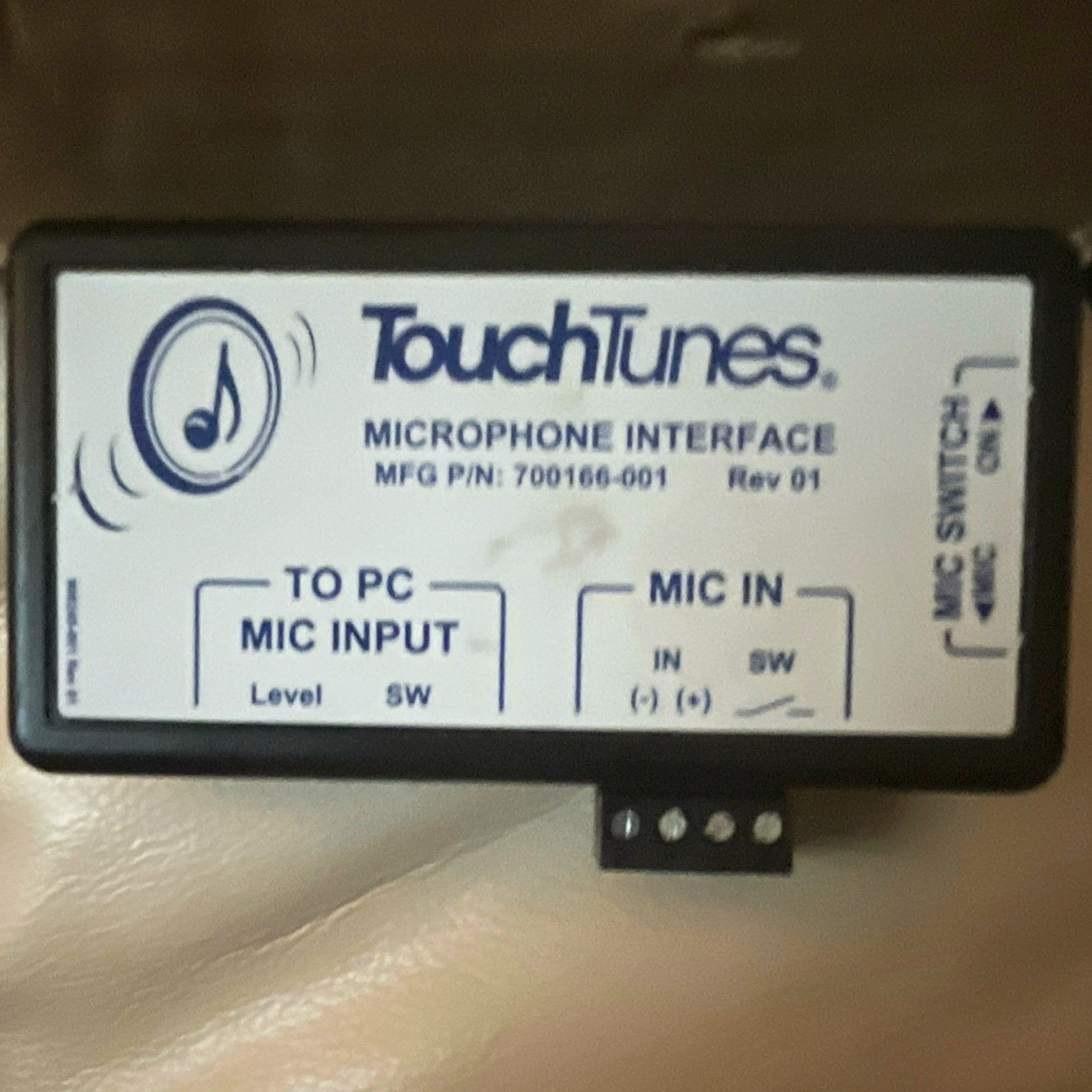 TouchTunes Microphone Interface Rev 01 MFG P/N 700168-001 Year 2001 TouchTunes Microphone Interface Rev 01 MFG P/N 700168-001 Year 2001