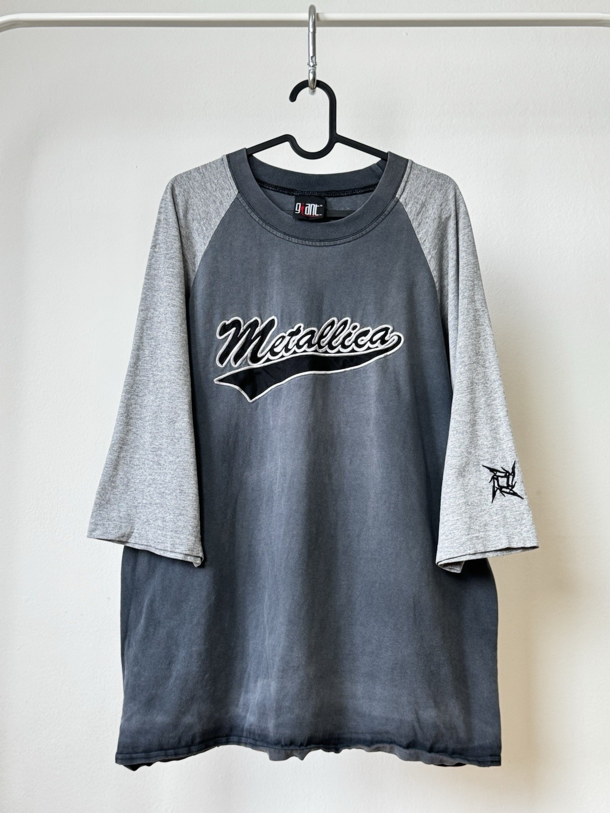 Vintage 90’s Metallica 3/4 Sleeve Giant Distressed T-Shirt