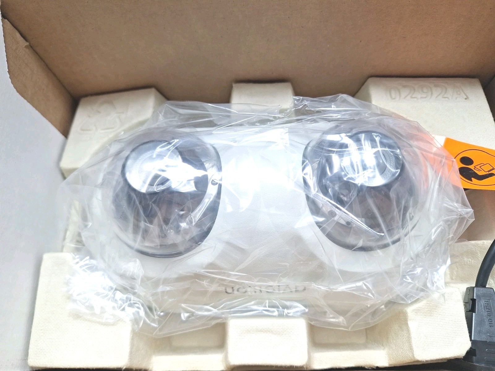 Avigilon Dual Sensor Security Camera 6.0C-H5DH-D01-IR 6mp Motorola Unity New DO1