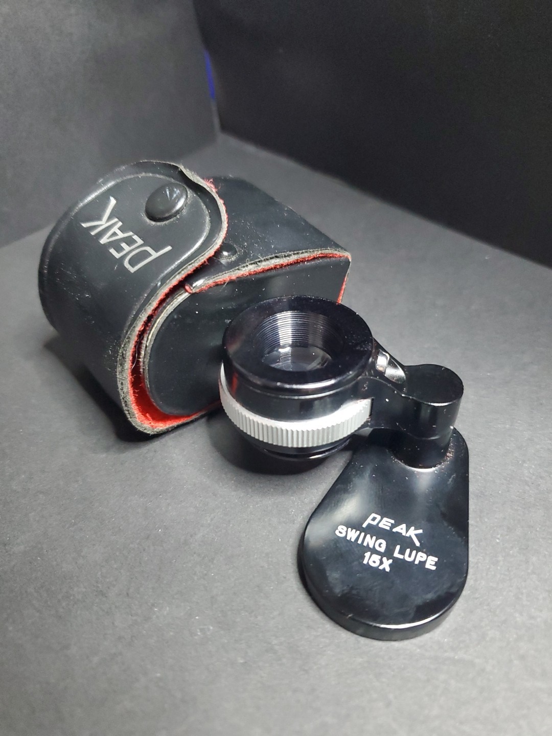 Fowler 52-660-005-0 PEAK No. 2021-15 Optical Magnifier with Swivel Base, 15X Fowler 52-660-005-0 PEAK No. 2021-15 Optical Magnifier with Swivel Base, 15X