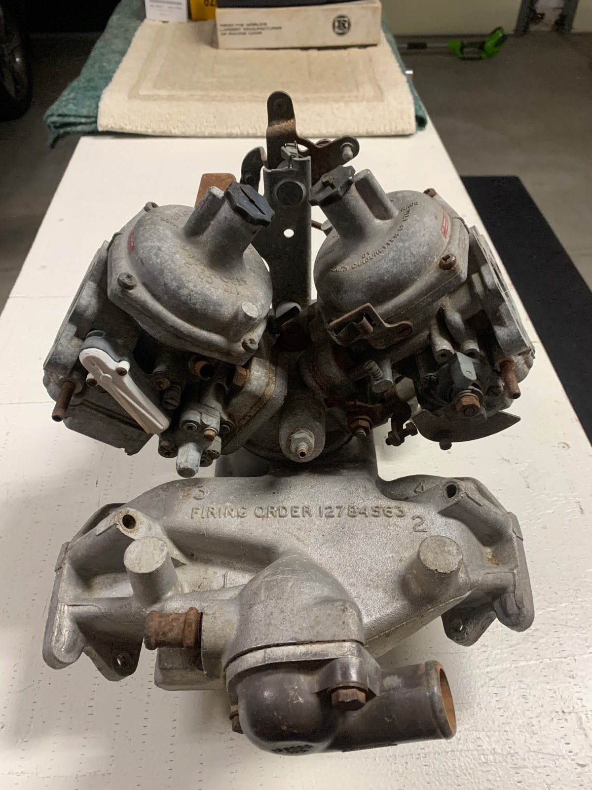 Triumph Stag 3.0 V8 Intake Manifold V3177 and Carburetors For Parts or Repairs Triumph Stag 3.0 V8 Intake Manifold V3177 and Carburetors For Parts or Repairs