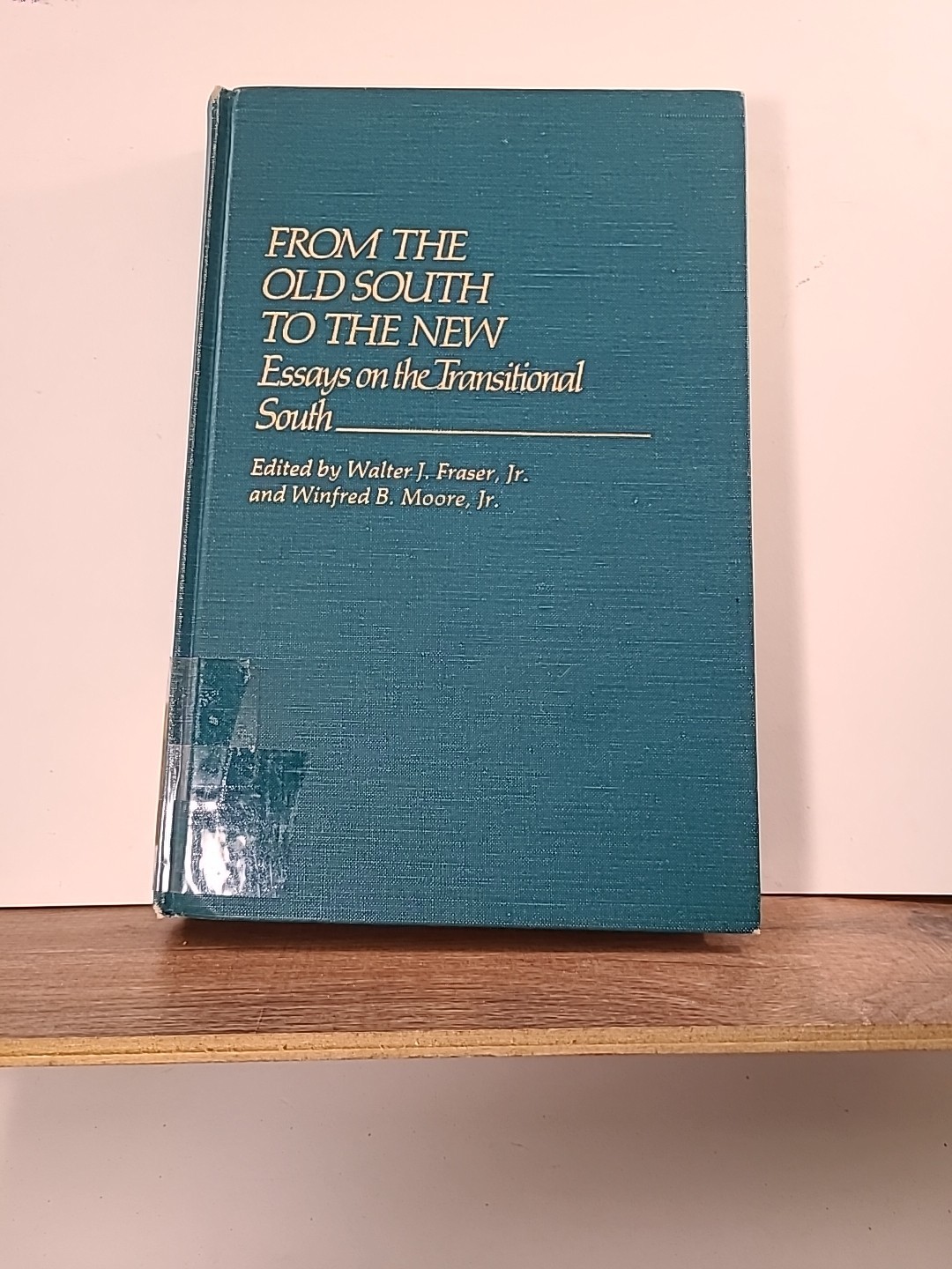 From the Old South to the New : Essays on the Transitional South From the Old South to the New : Essays on the Transitional South
