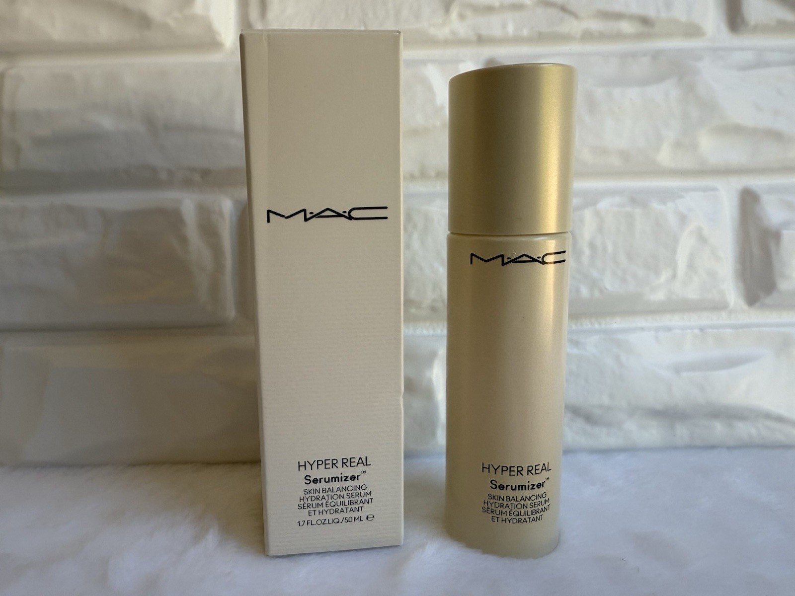 MAC Hyper Real Serumizer Skin Balancing Hydration Serum 1.7oz/50ml New In Box MAC Hyper Real Serumizer Skin Balancing Hydration Serum 1.7oz/50ml New In Box