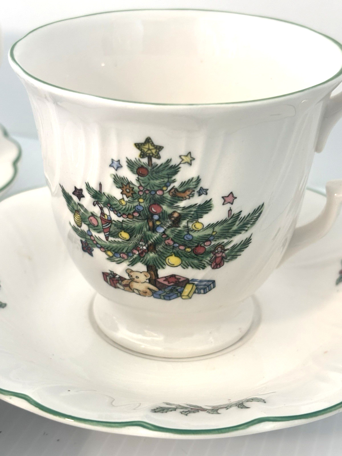 VTG Nikko Happy Holidays Christmas Cups & Saucers Set of 4 NEW OLD STOCK Japan VTG Nikko Happy Holidays Christmas Cups & Saucers Set of 4 NEW OLD STOCK Japan