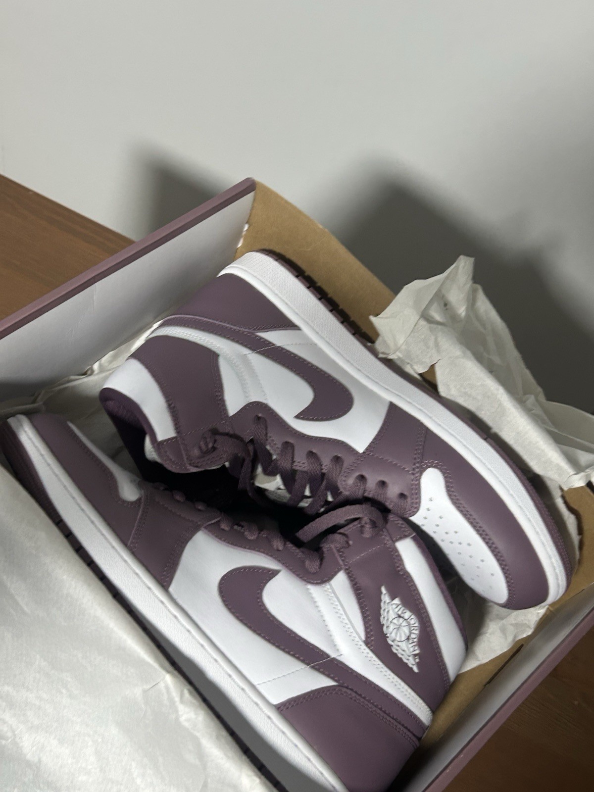 Nike Air Jordan 1 Mid Purple White Sneakers Size 13 New with Box