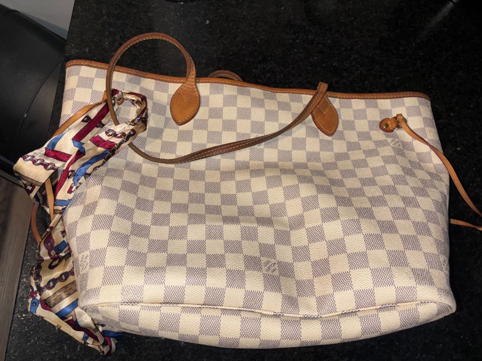 Authentic Louis Vuitton  Never Full