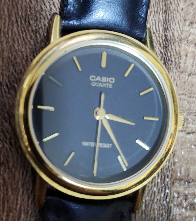 Casio MTP-1095 Vintage Quartz Black Dial Gold Tone Leather Men\'s Watch New Batte