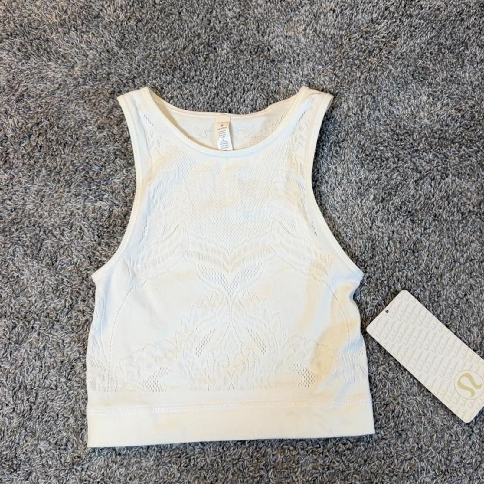 NWT Lululemon Reveal Crop Top *Lattice Paisley White NWT Lululemon Reveal Crop Top *Lattice Paisley White
