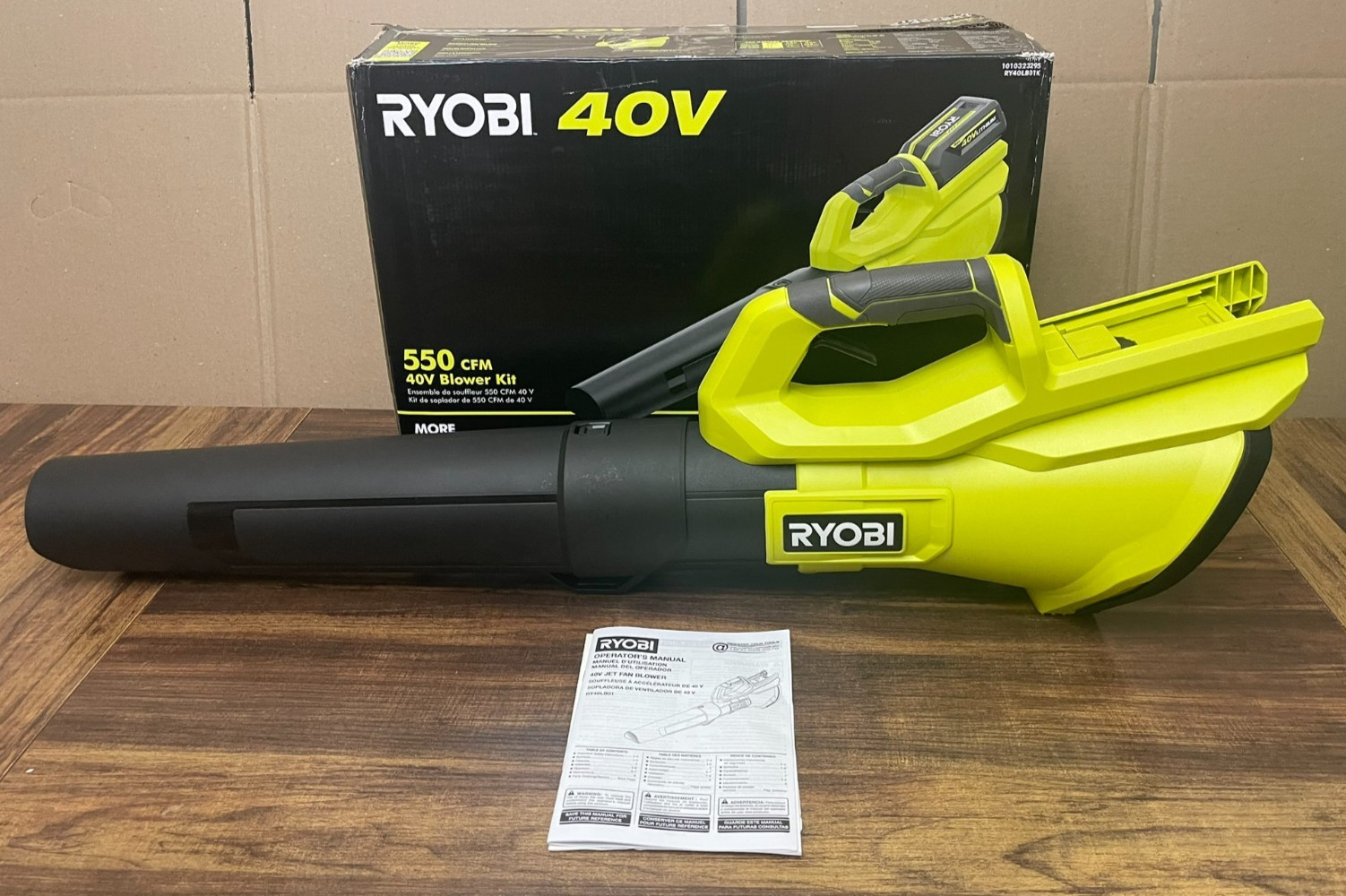 Ryobi RY40LB01 40V 550CFM Cordless Battery Powered Blower (Tool Only, OPEN BOX) Ryobi RY40LB01 40V 550CFM Cordless Battery Powered Blower (Tool Only, OPEN BOX)