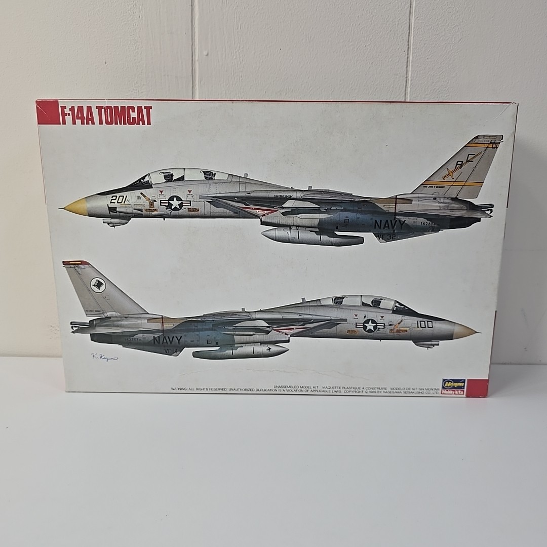 Hasegawa SP14 Grumman F-14A Tomcat USS John F Kennedy Fighter Squadrons Model Hasegawa SP14 Grumman F-14A Tomcat USS John F Kennedy Fighter Squadrons Model