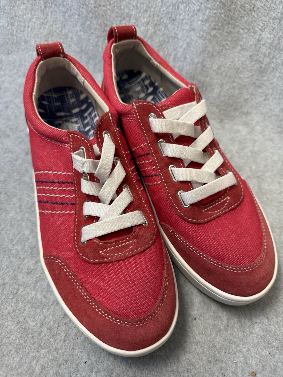Revitalign Boardwalk Canvas Sneaker Woman’s 8D Cranberry Breathable Orthotic