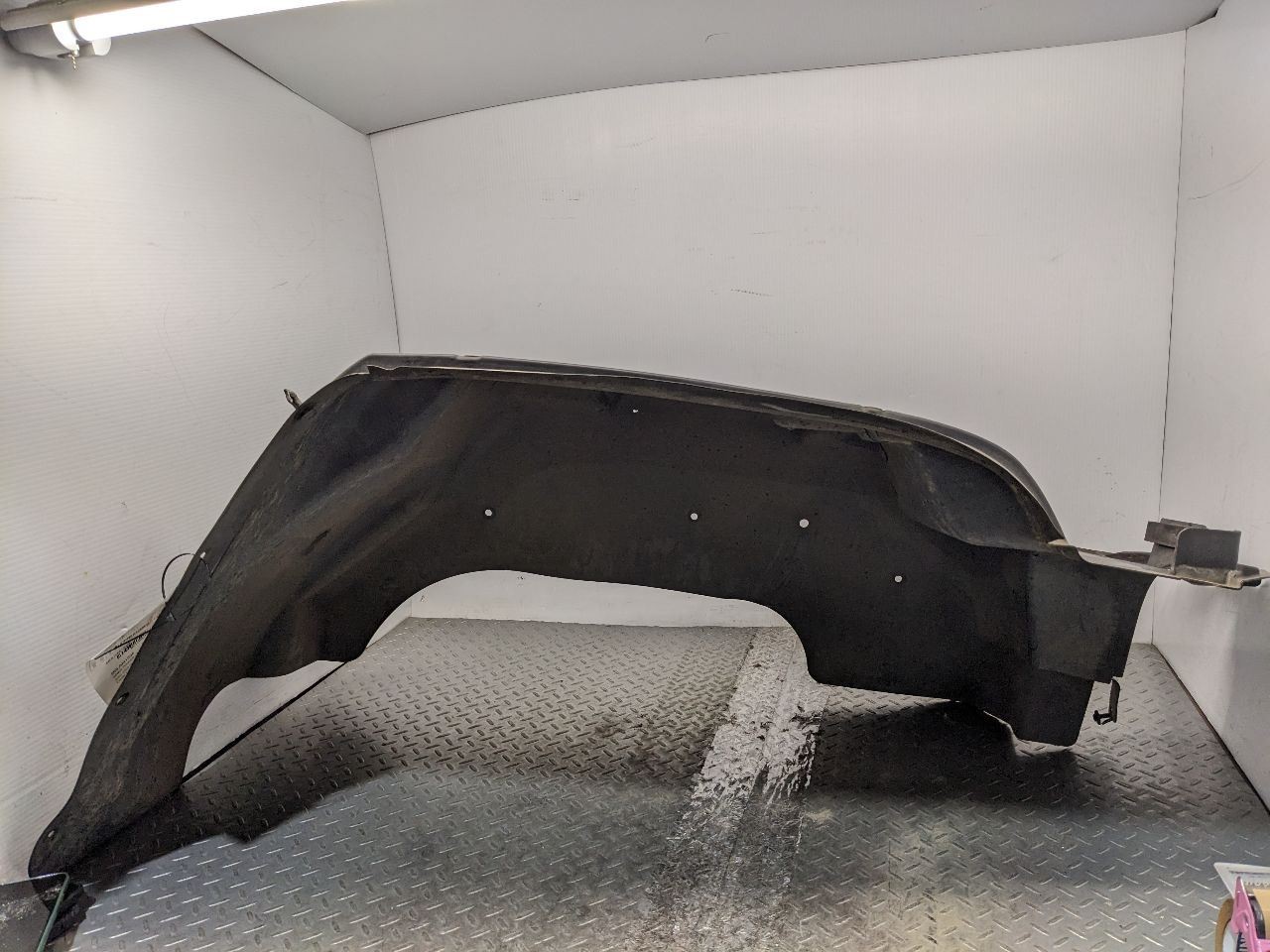 2003-2009 Hummer H2 Passenger Right RH Front Fender Liner 15193457 1206010