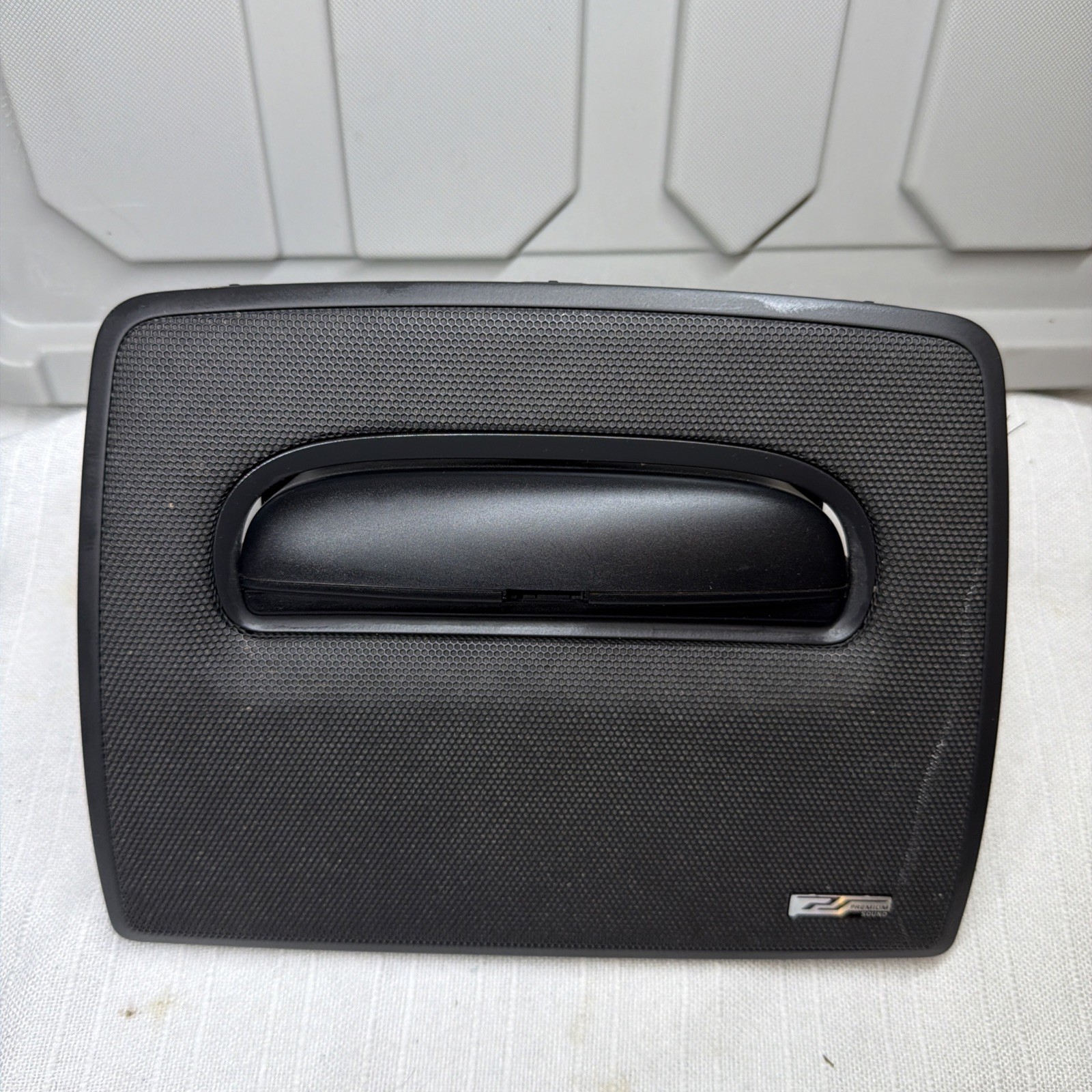 OEM 2007-2014 Volvo XC90 GPS TV Screen Navigation 30775626-1 Display Monitor