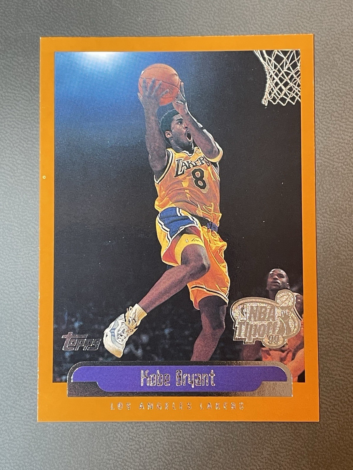 1999-2000 Topps #125 Kobe Bryant LA Lakers NBA TIPOFF Orange Border HOF Mint 1999-2000 Topps #125 Kobe Bryant LA Lakers NBA TIPOFF Orange Border HOF Mint