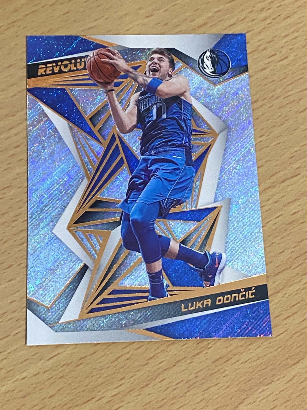 2019-20 Panini Revolution Luka Doncic  #73 Mavericks