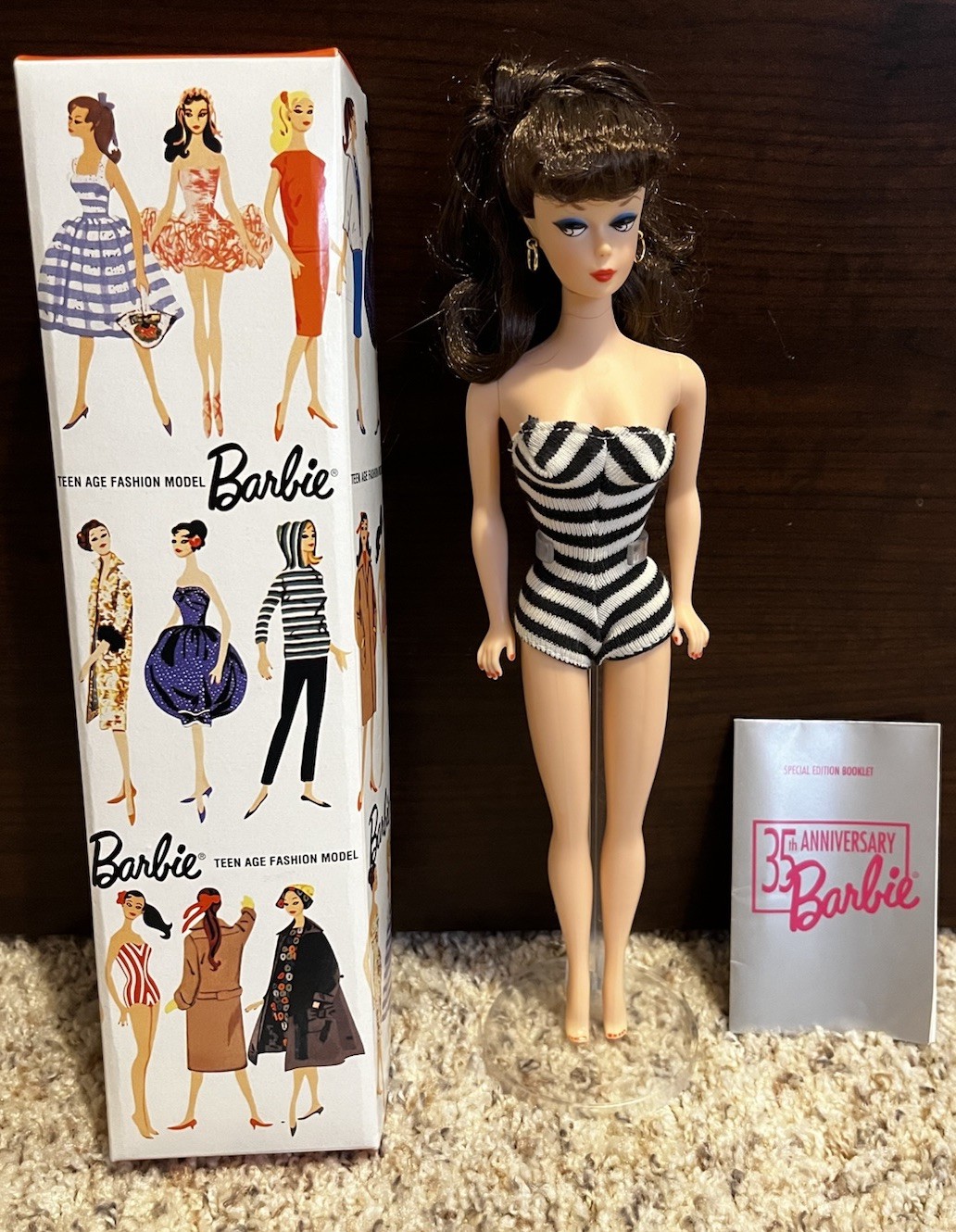 Vintage 1993 Barbie Mattle 35th Anniversary Reproduction Of 1959 Doll Brunette Vintage 1993 Barbie Mattle 35th Anniversary Reproduction Of 1959 Doll Brunette