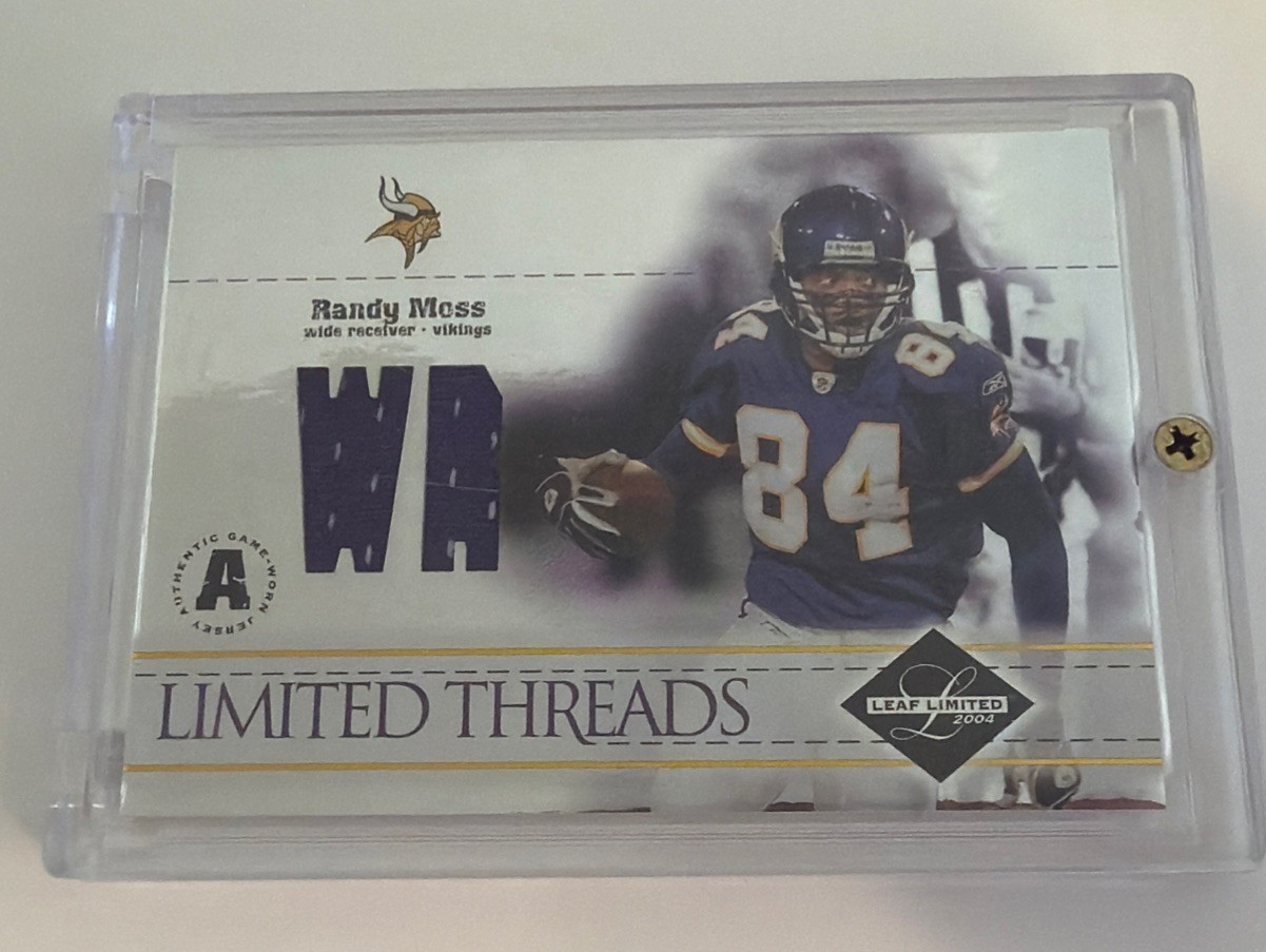 2004 Donruss Playoff - Randy Moss - Limited Threads Game-Worn Jersey 09 /50 2004 Donruss Playoff - Randy Moss - Limited Threads Game-Worn Jersey 09 /50
