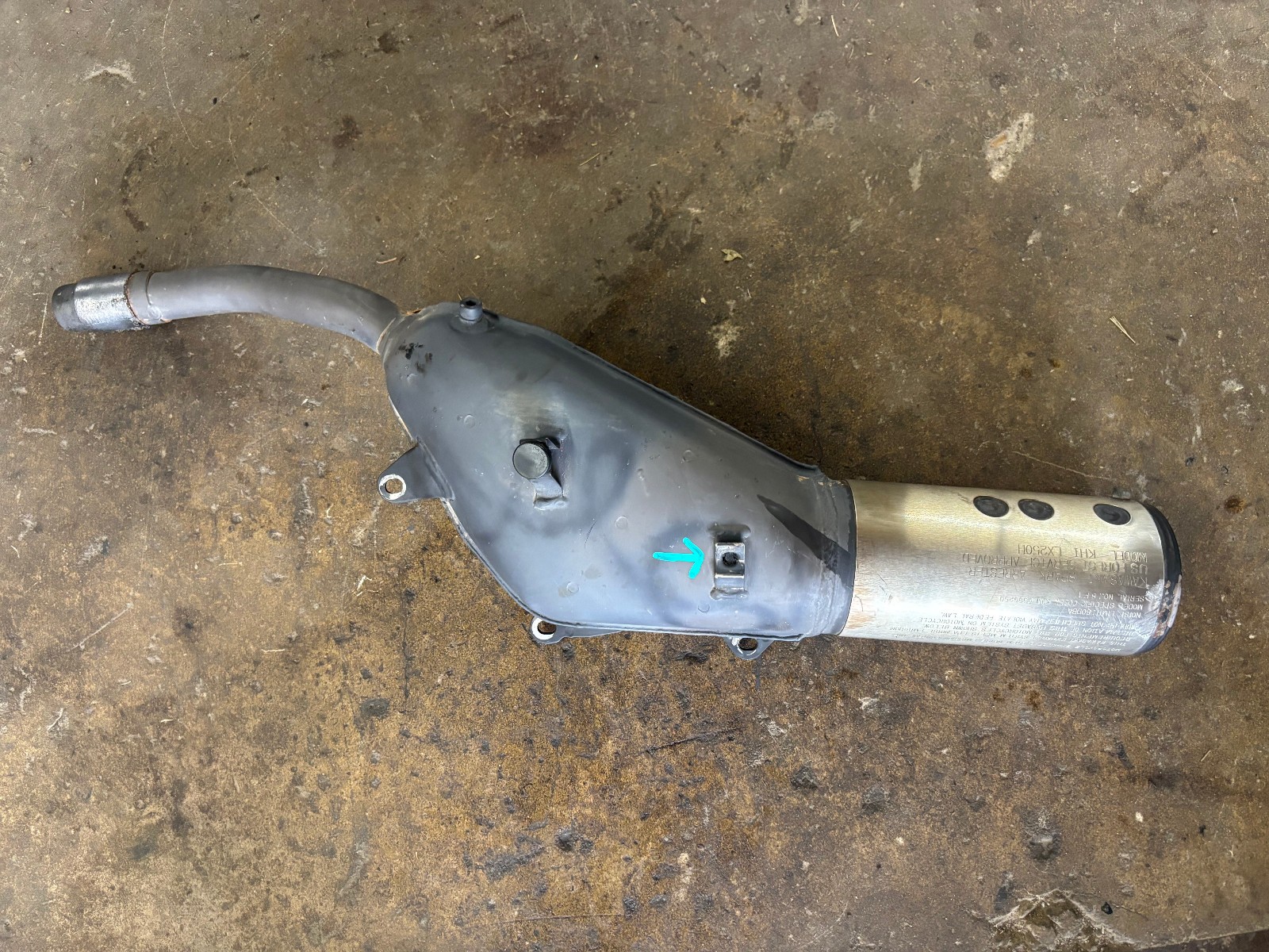 Kawasaki KLX250SF KLX 250 KLX250 SF S 09 10 OEM Exhaust Pipe Muffler Silencer