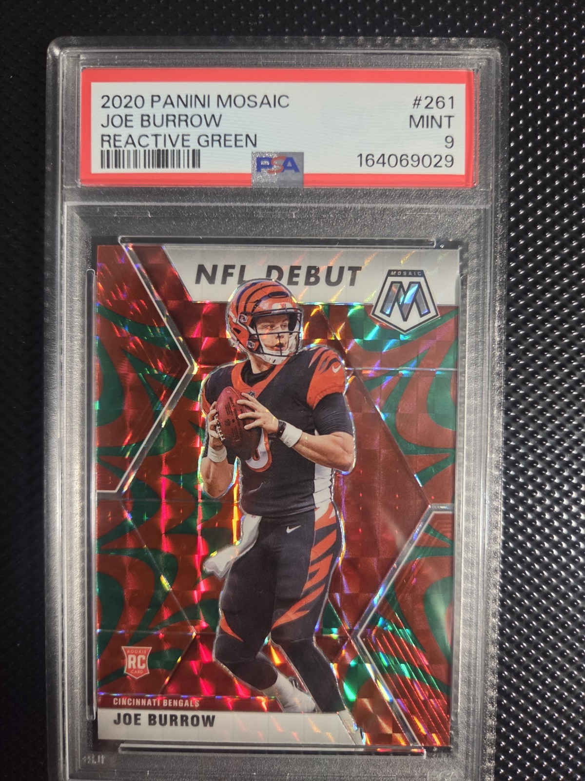 2020 Panini Mosaic Joe Burrow RC Prizm Reactive Green Rookie #261 Bengals PSA 9 2020 Panini Mosaic Joe Burrow RC Prizm Reactive Green Rookie #261 Bengals PSA 9