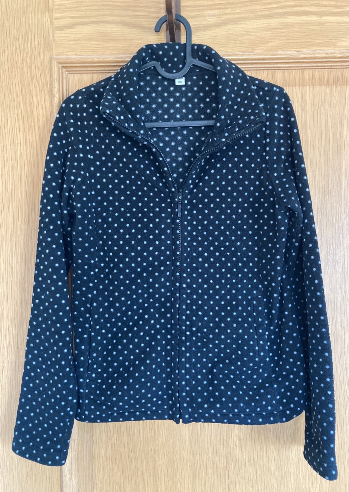 Uniqlo Women\'s Fleece Zipped Jacket Cardigan UK Size S Black white polka dots