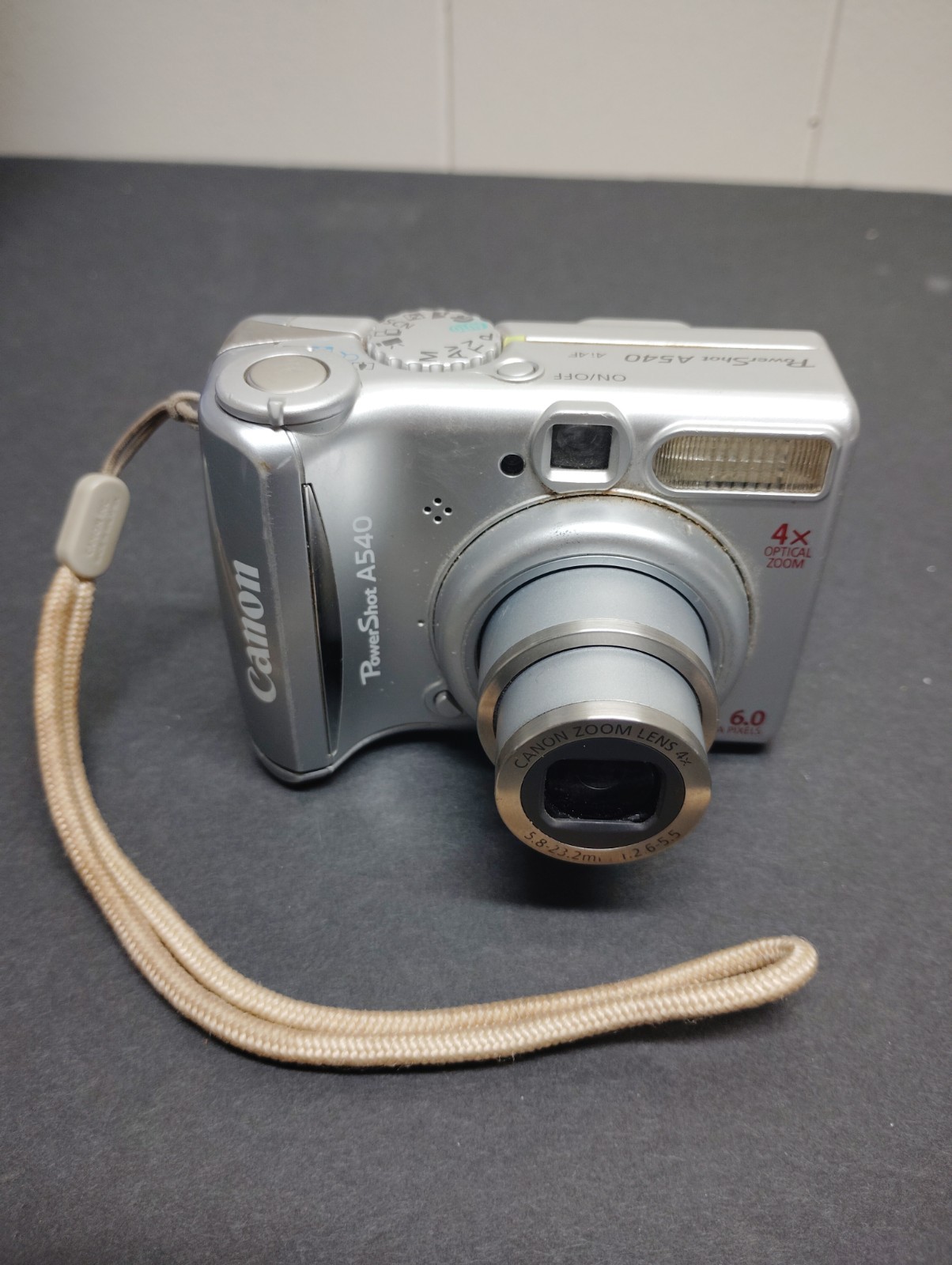 Canon PowerShot A540 6.0MP Digital Camera - Silver Works Fair Condition READ Canon PowerShot A540 6.0MP Digital Camera - Silver Works Fair Condition READ
