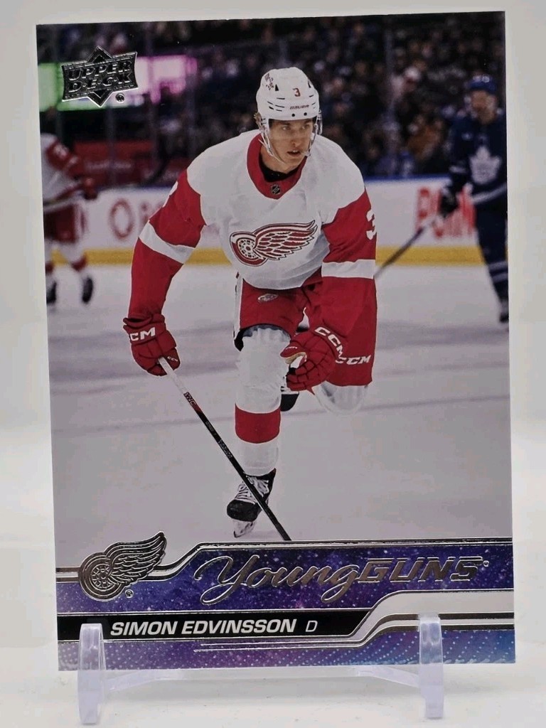 2023-24 Upper Deck Series 1 Simon Edvinsson #228 Young Guns Detroit Red Wings 2023-24 Upper Deck Series 1 Simon Edvinsson #228 Young Guns Detroit Red Wings