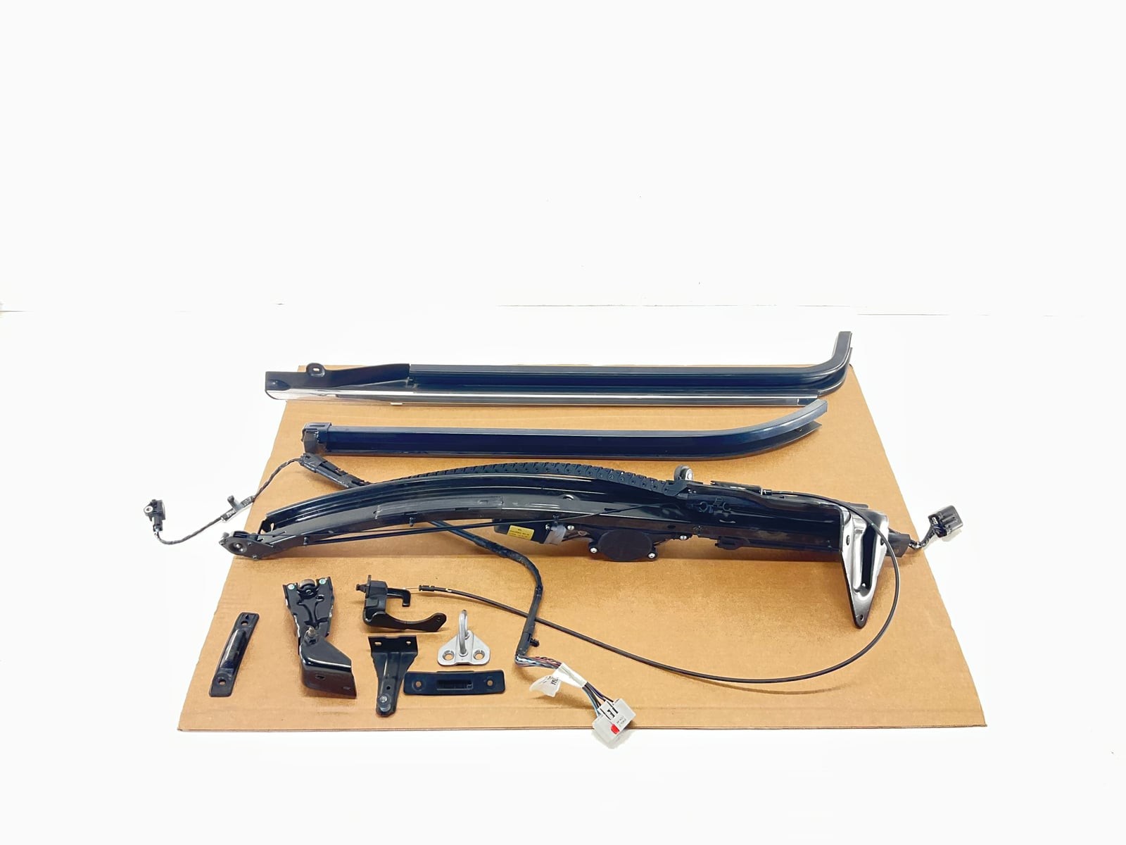 11-16 Chrysler Town & Country Rear Right Sliding Door Track & Motor & Roller OEM