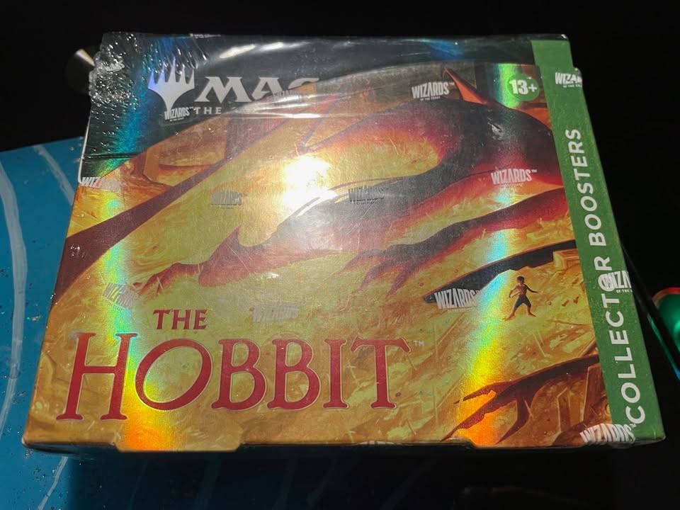 Magic: The Gathering The Hobbit Collector Booster Box Factory Sealed IN HAND Magic: The Gathering The Hobbit Collector Booster Box Factory Sealed IN HAND