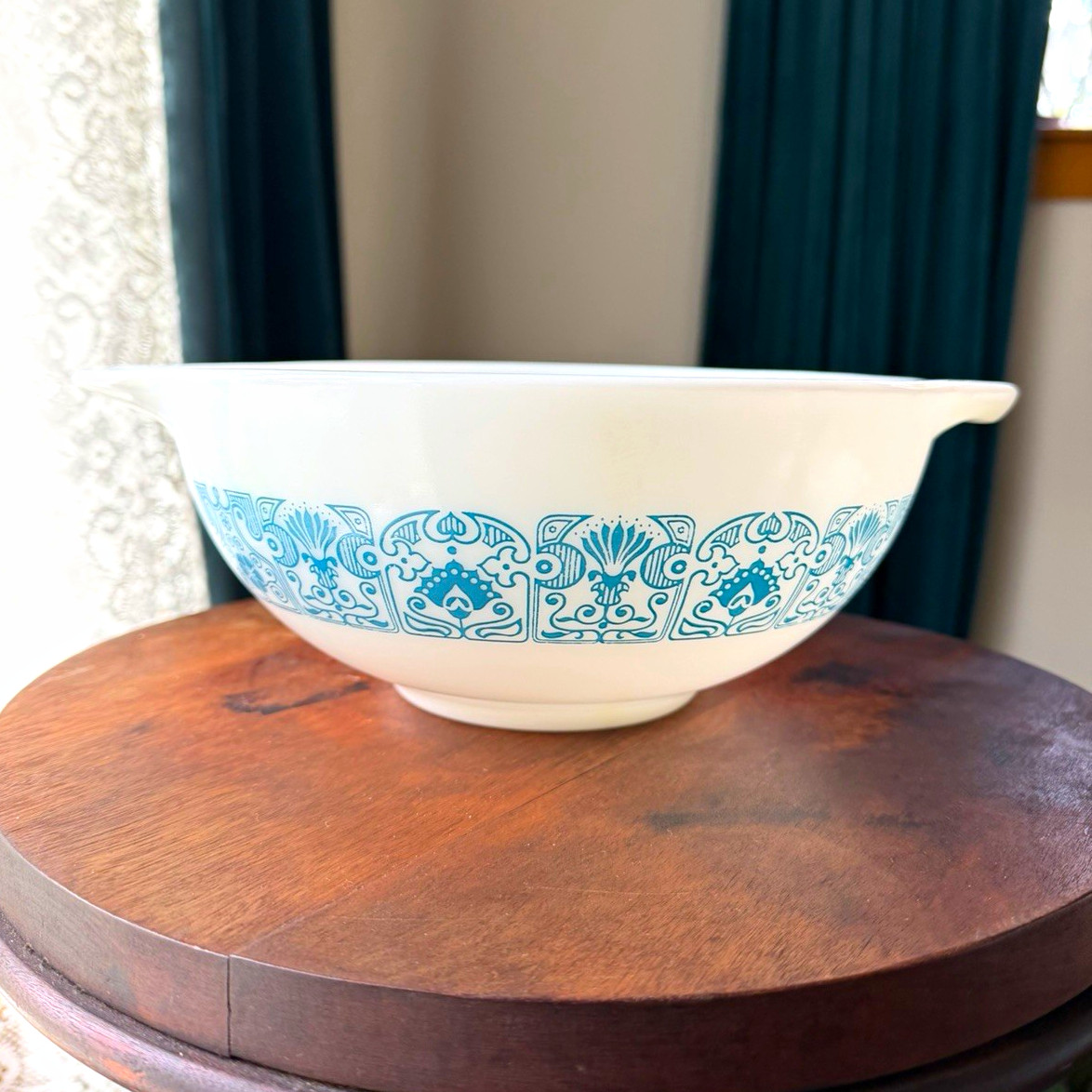Vintage Pyrex 2-1/2 qt cinderella Mixing Bowl White/Blue Horizon 443 Vintage Pyrex 2-1/2 qt cinderella Mixing Bowl White/Blue Horizon 443