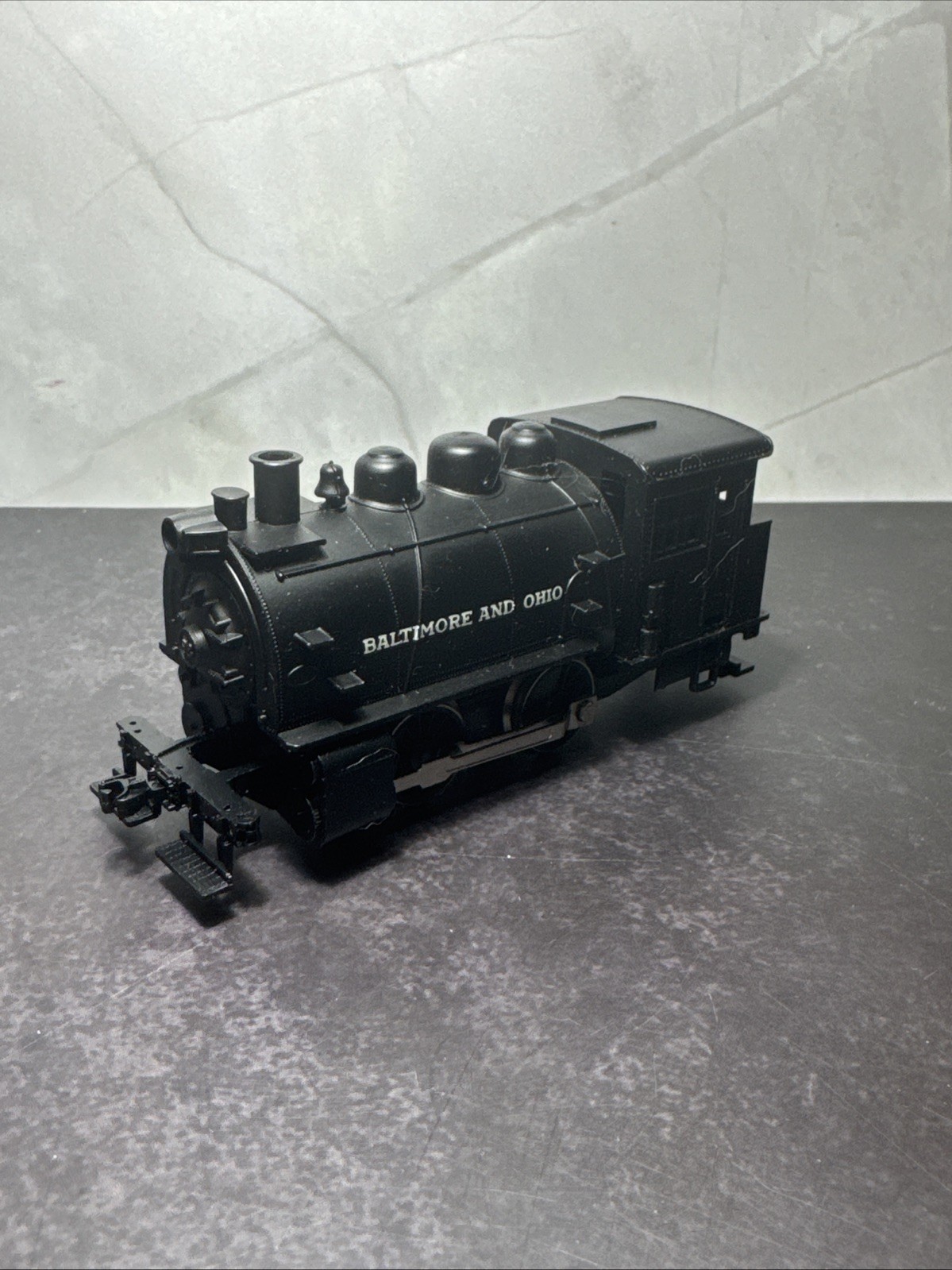 Vintage HO Rivarossi Baltimore & Ohio 0-4-0 Dockside Switcher Steam Locomotive