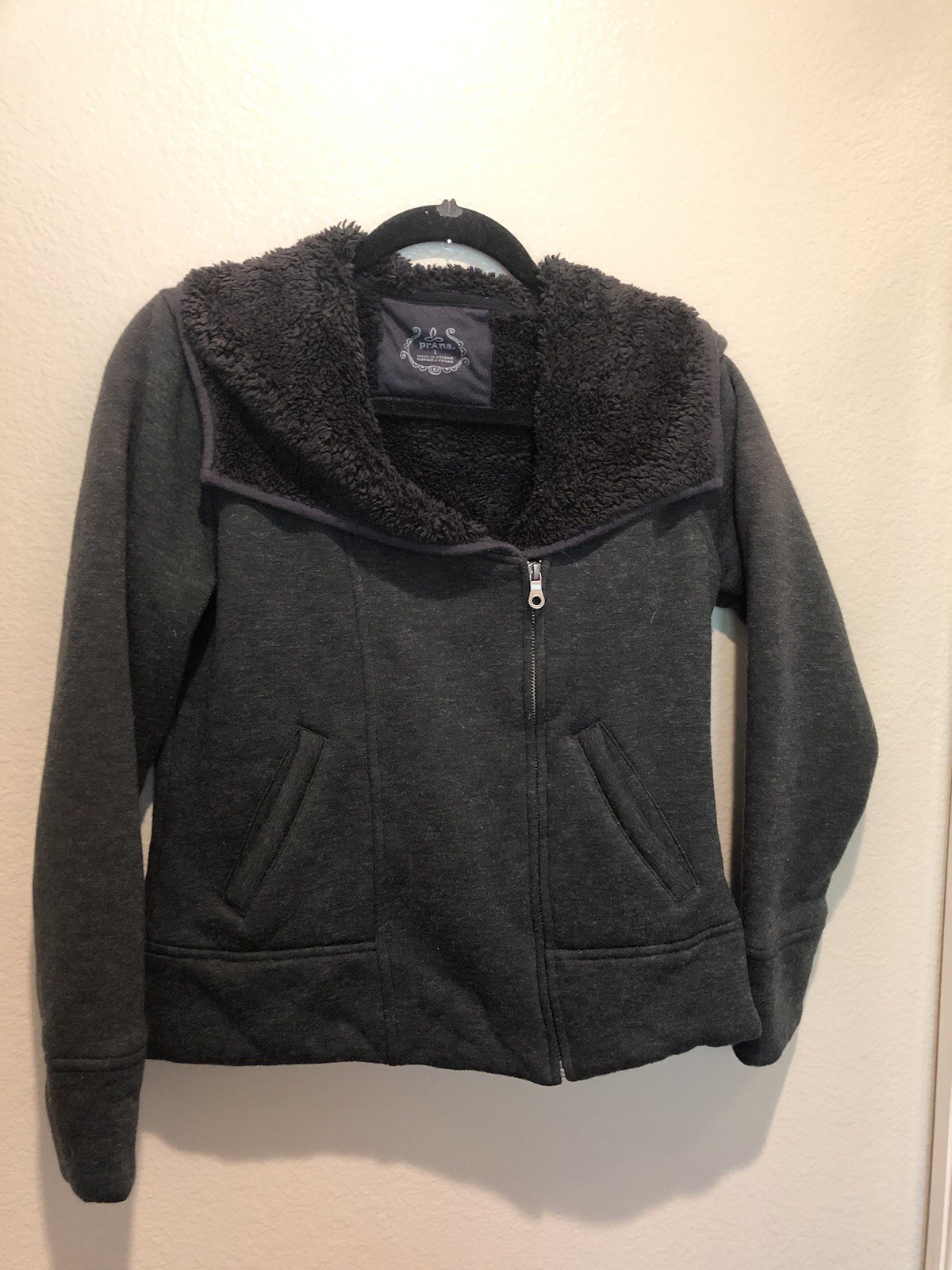 PrAna Prana women’s Zip Up Cozy Hoodie L 