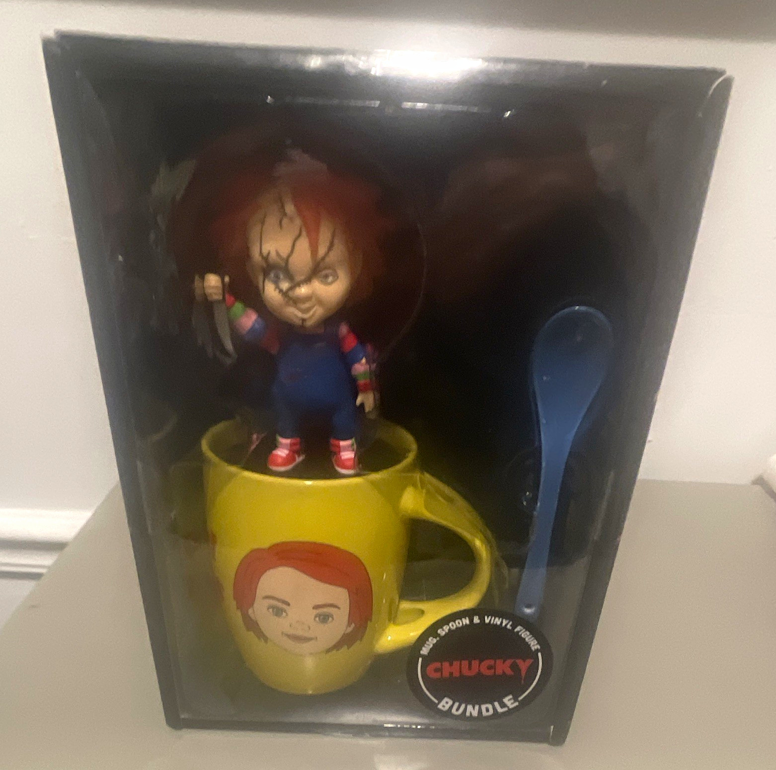 Universal Chucky Vinyl Figure Bundle Gift Set w/ Mug & Spoon Age 17+ Universal Chucky Vinyl Figure Bundle Gift Set w/ Mug & Spoon Age 17+