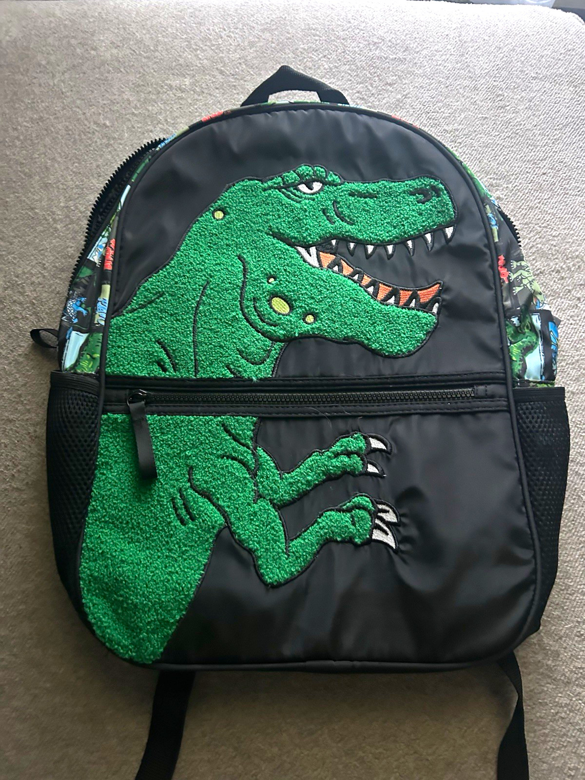 Unisex Kids Small Dinosaur Jurassic Graphic Backpack Black/Green Polyester Zip