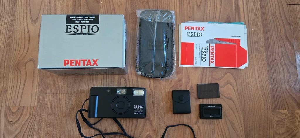 ALMOST UNUSED/NEAR MINT - PENTAX Espio AF Zoom ALMOST UNUSED/NEAR MINT - PENTAX Espio AF Zoom