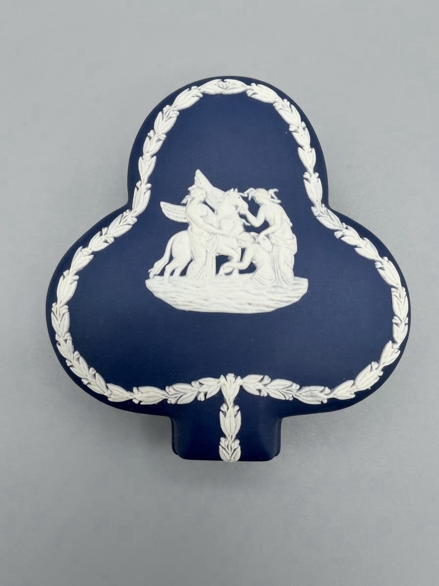 VTG 1972 Wedgwood Portland Dark Blue Jasperware Club Trinket Box Pegasus & Muses