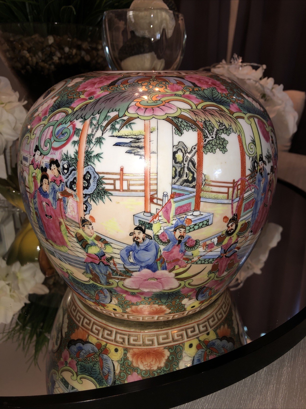Vintage Chinese Famille Rose Medallion Hand Painted Porcelain Jar Vintage Chinese Famille Rose Medallion Hand Painted Porcelain Jar