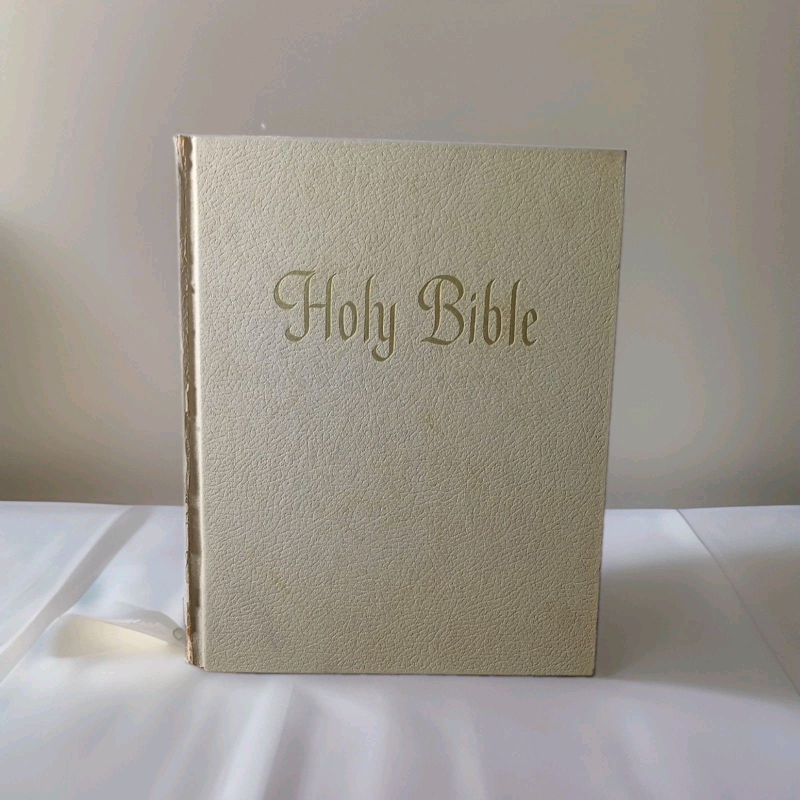 VINTAGE 1964 Catholic Holy Bible MASTERPIECE EDITION Timothy Press...