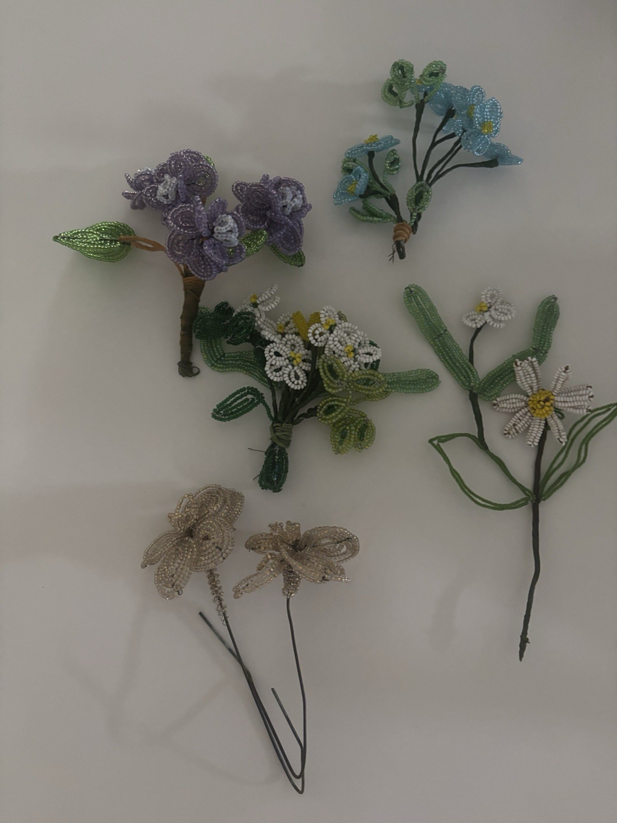 Vintage seed beaded flowers Lot / 7 Vintage seed beaded flowers Lot / 7